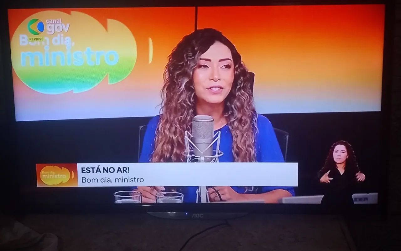  Tv 32 polegadas ótima imagem 