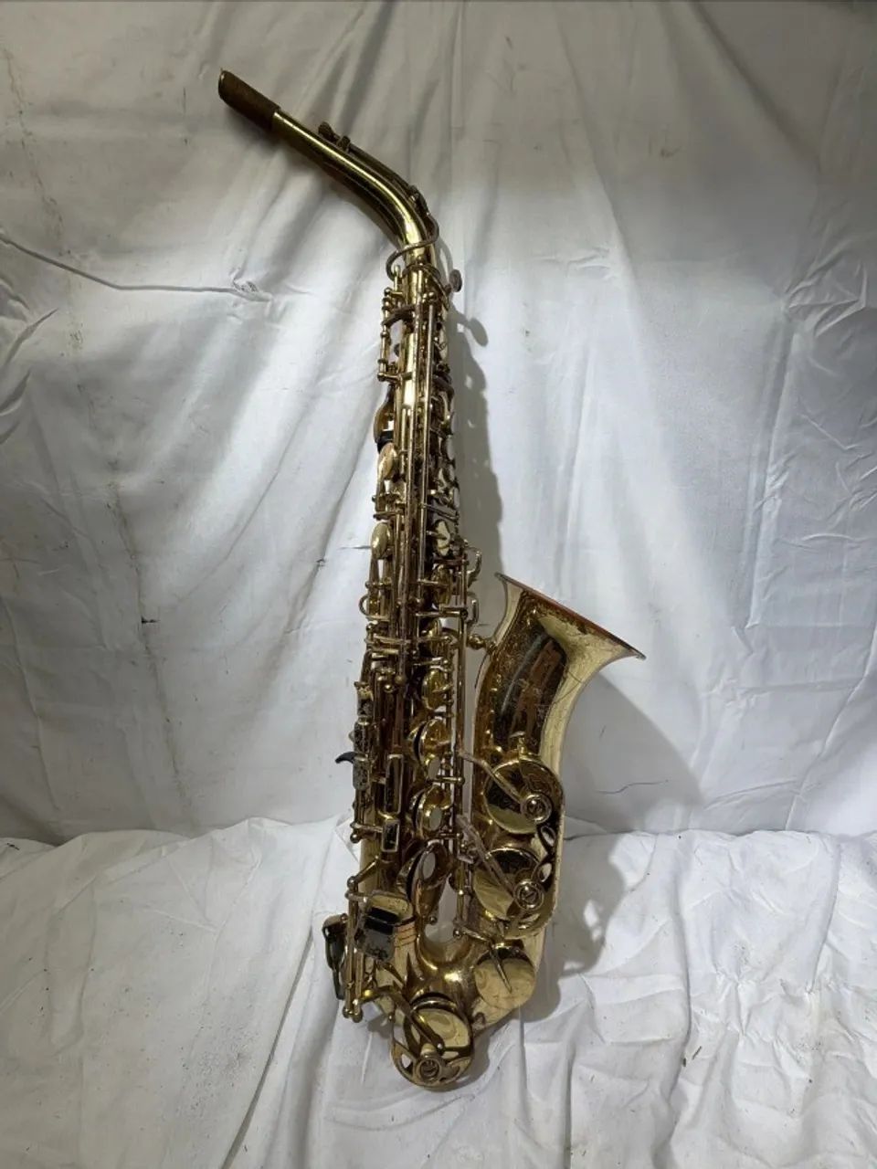 Saxofone Júpiter alto 767 