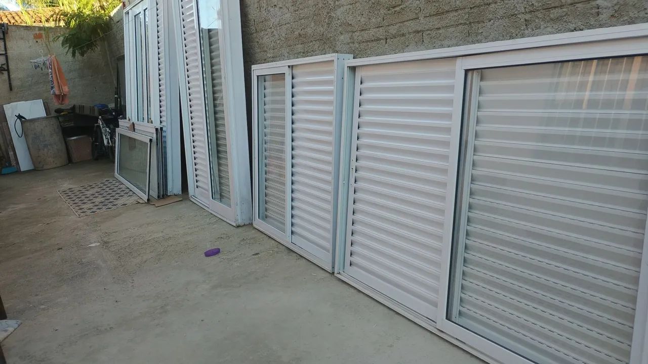 Janelas e portas em perfeito estado  - Foto 2