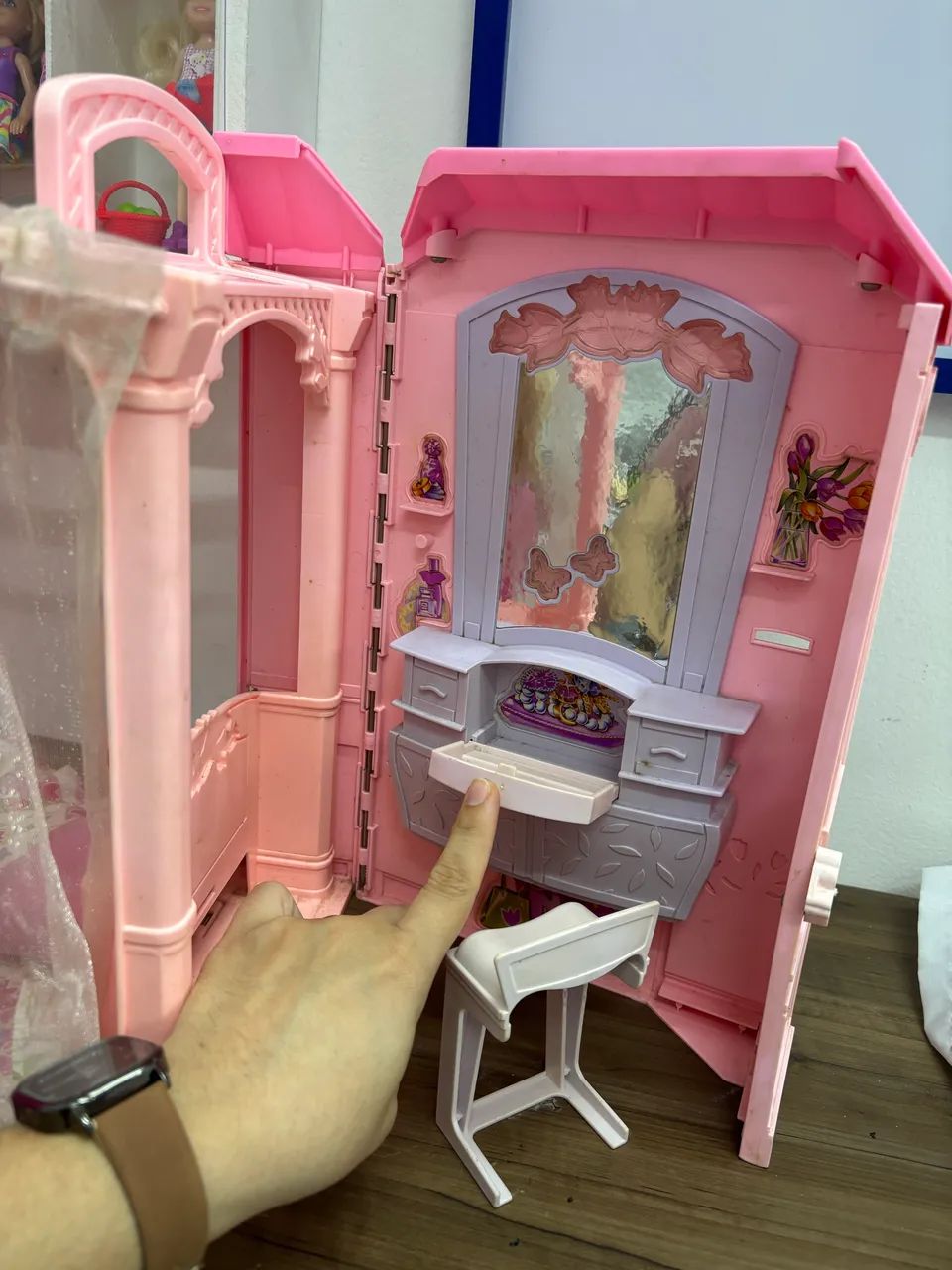 Casa da barbie anos 2000 + 2 bonecas  - Foto 4