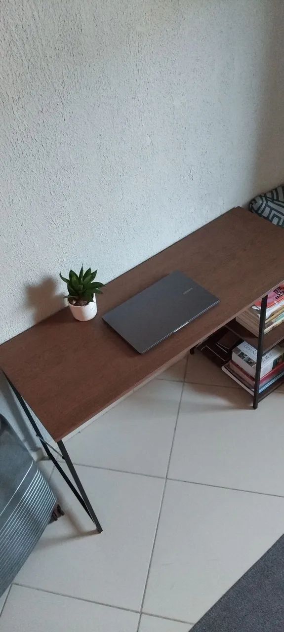 Mesa de Escritório 
