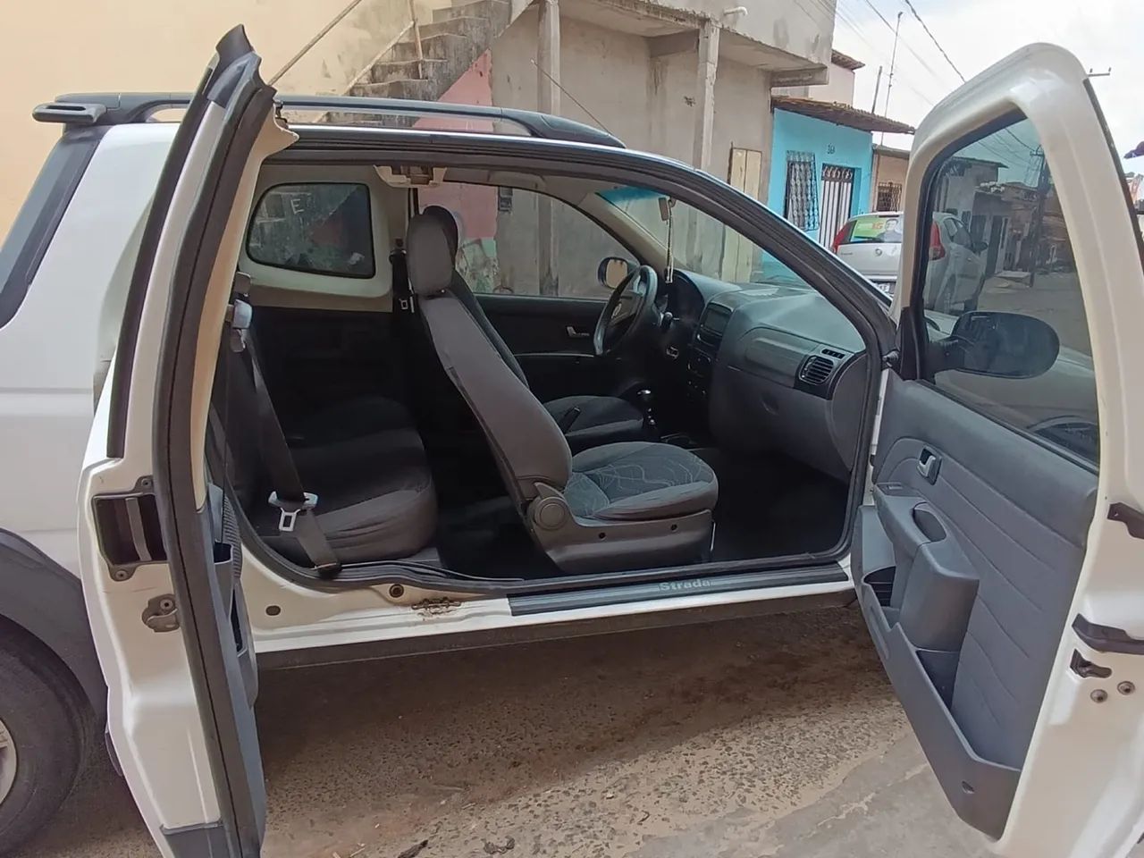 Fiat Strada Working 1.4 MPI Fire Flex 8V CD 2014 - Foto 3