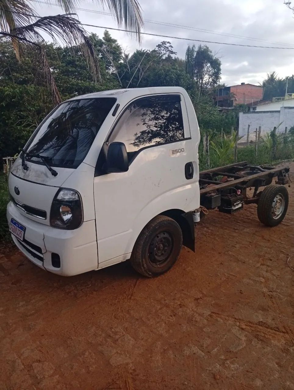 VENDO ESTE KIA BONGO  - Foto 2