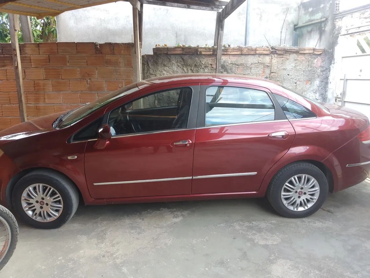 Fiat Linea LINEA 1.9/ HLX 1.9/1.8 Flex Dualogic 4p 2010