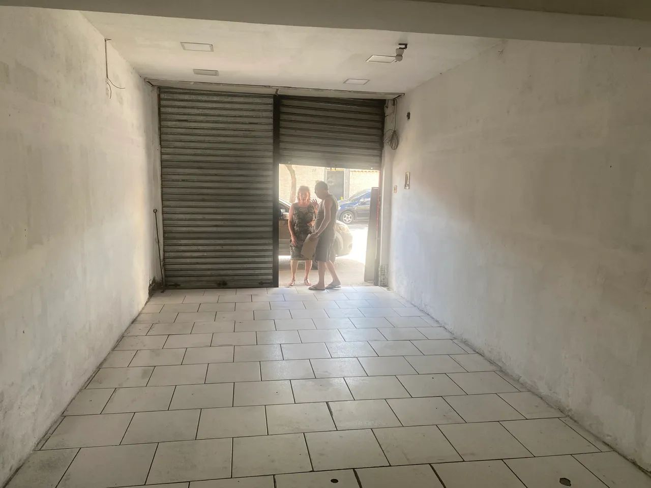 Aluga-se Loja Realengo 