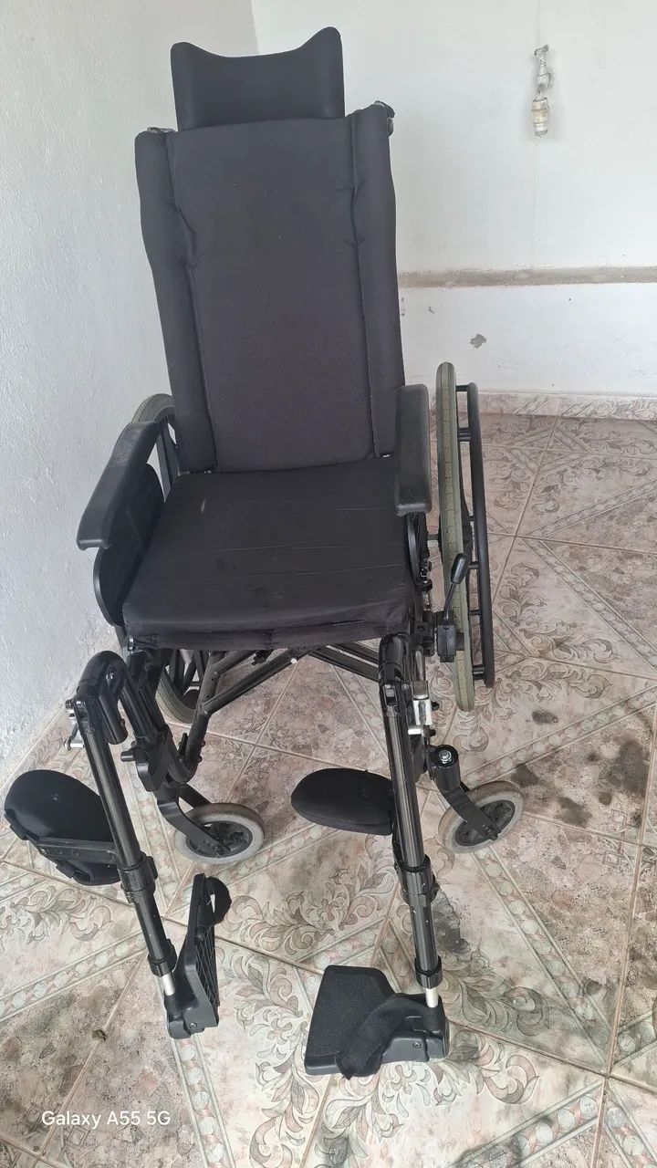 Cadeiras de rodas - Foto 4