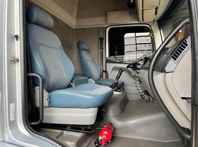 vw 24250 2011 6x2 - Foto 5