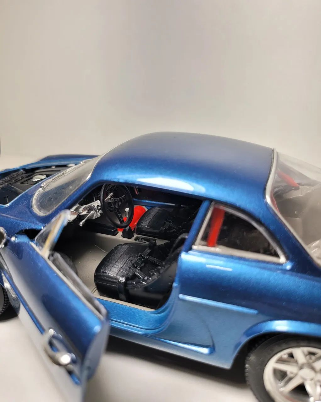 Miniatura 1:18 Renault Alpine Burago  - Foto 2