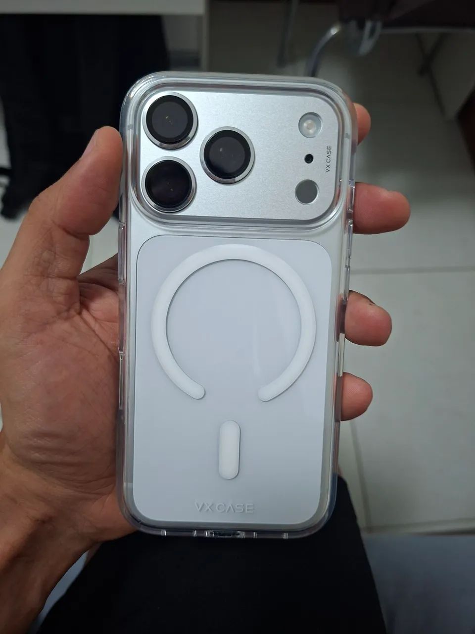 Iphone 17 Pro 256GB Prata + Air Pods 3 Pro - Foto 3
