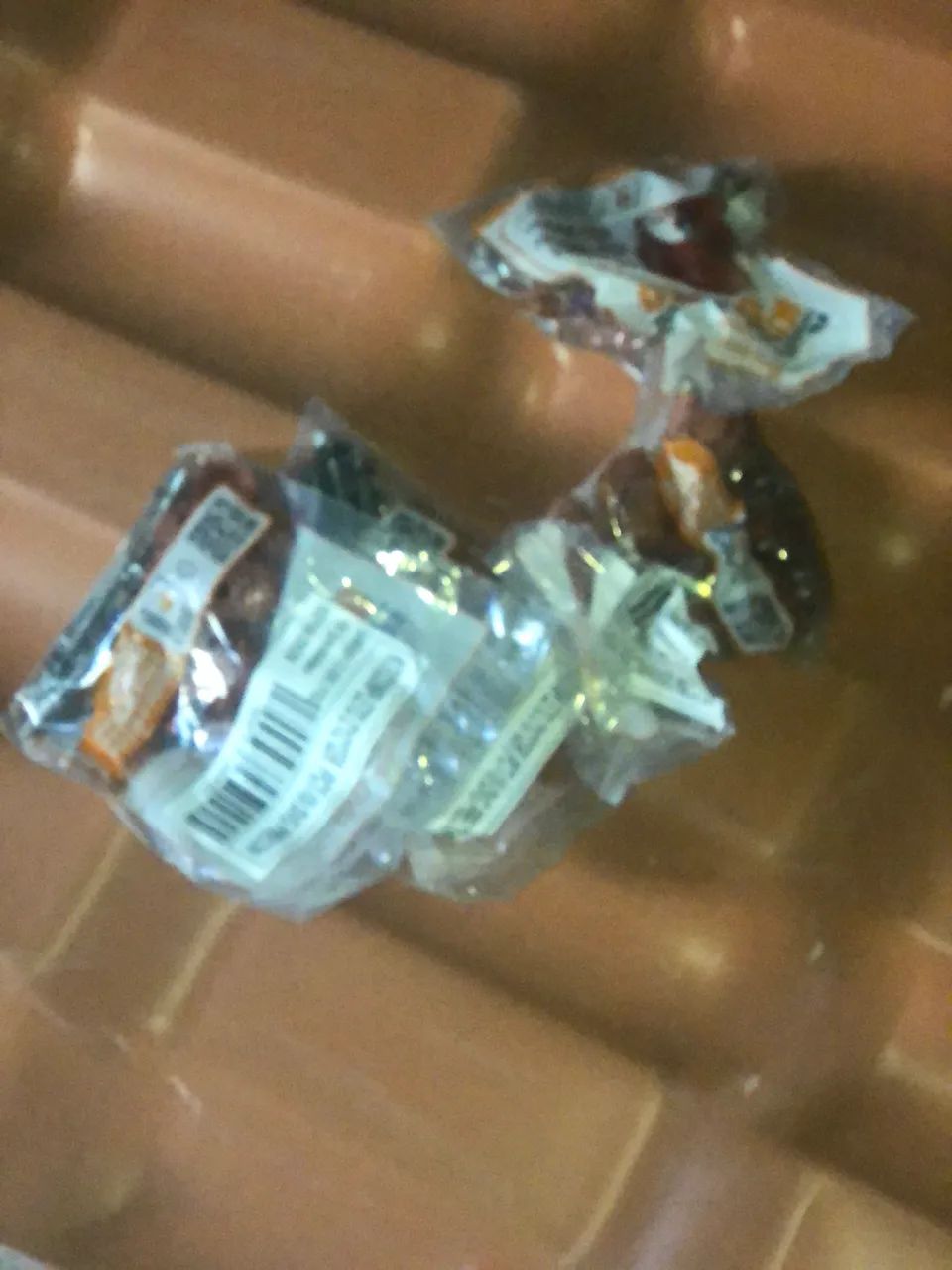 Vendo 40 telhas pvc cerâmica 242x88 com 240 parafusos originais - Foto 4