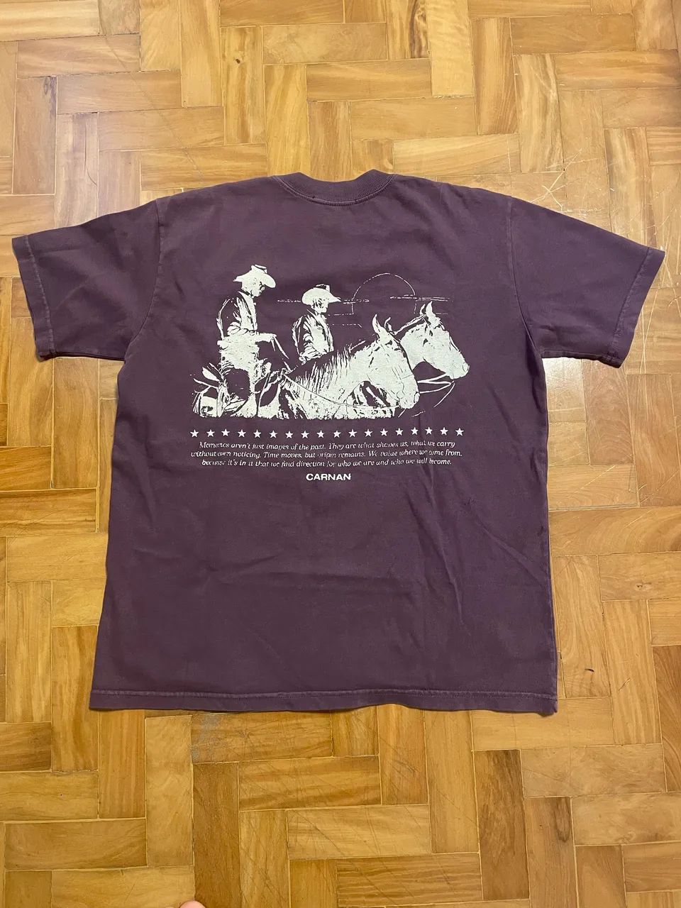 Camiseta Carnan roxa