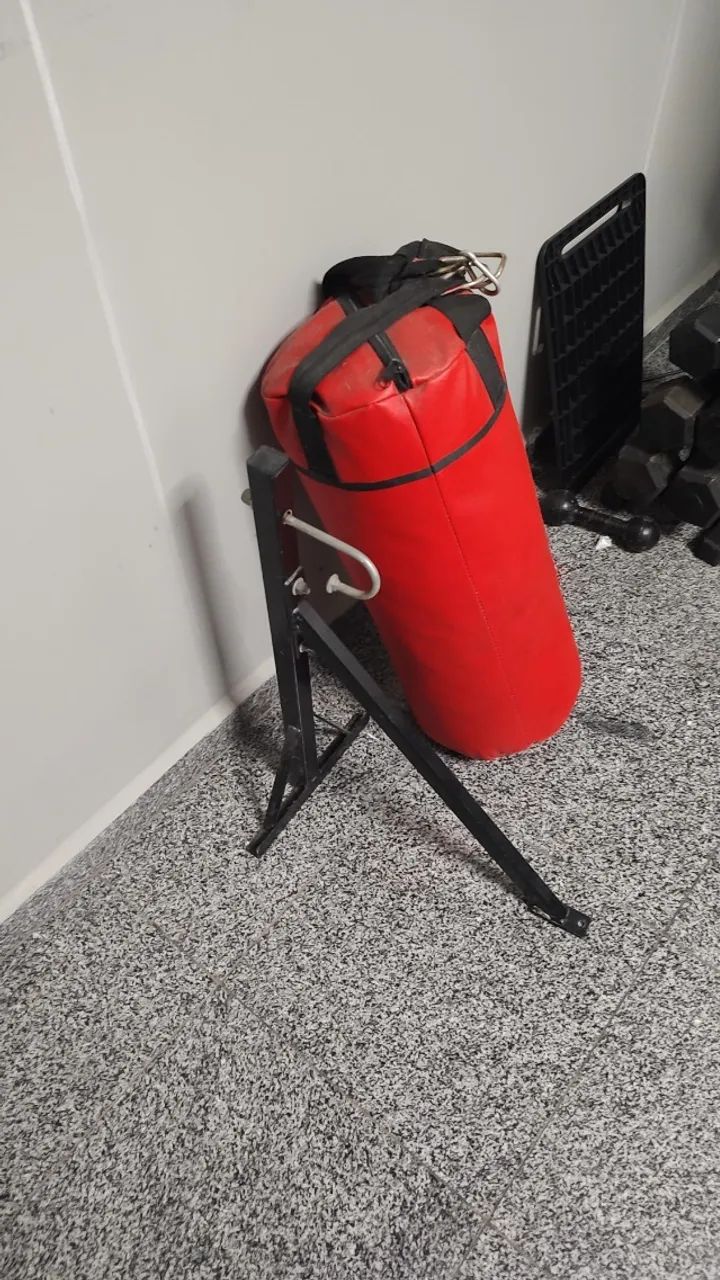 Saco de pancada com suporte - Foto 3