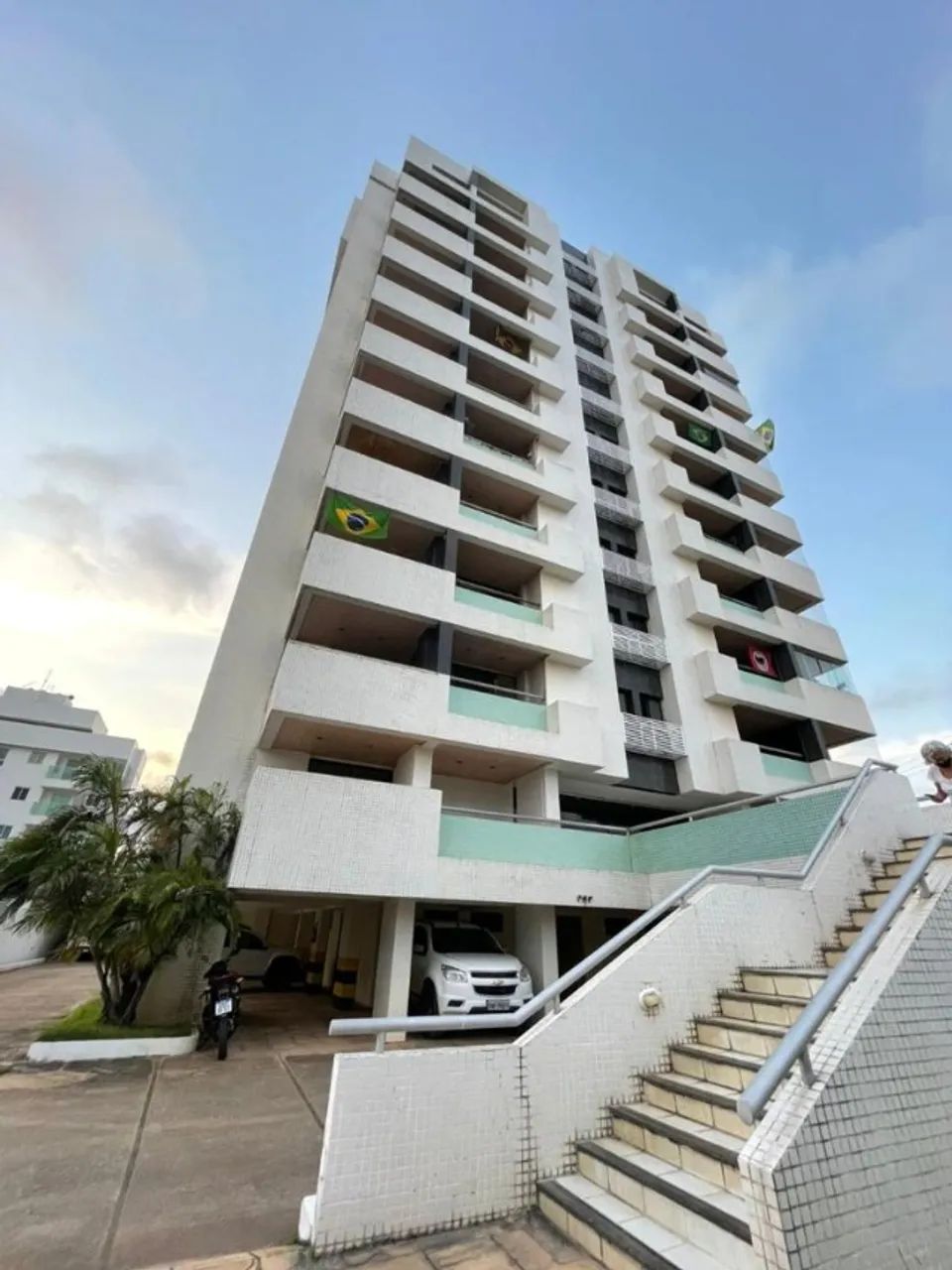 Apartamento 3 Q em Intermares 113 m Vista Definitiva p/ MAr 