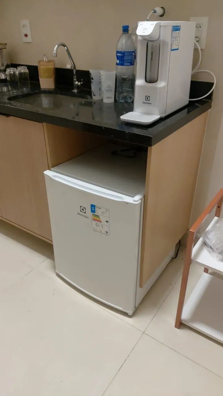 Frigobar Electrolux 