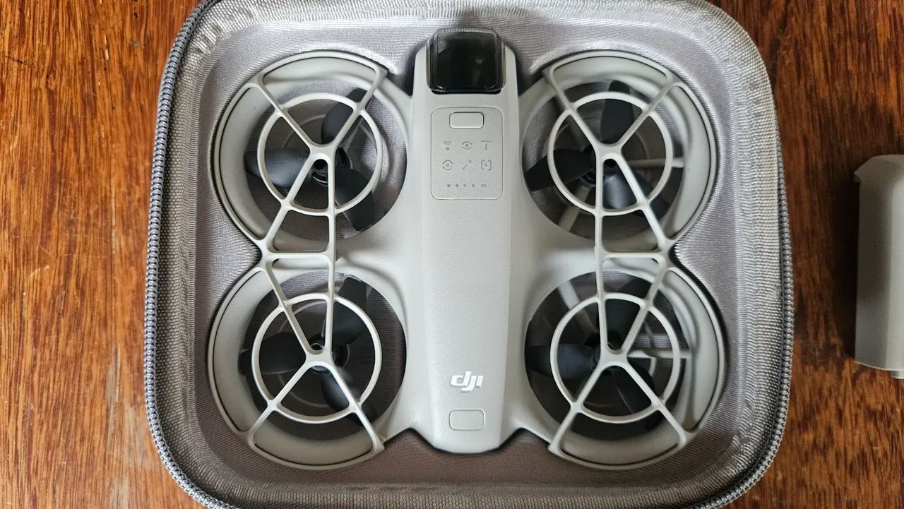 DJI Neo Pouquíssimo Uso + 3 Baterias + Hub + Case | Excelente Estado - Foto 3