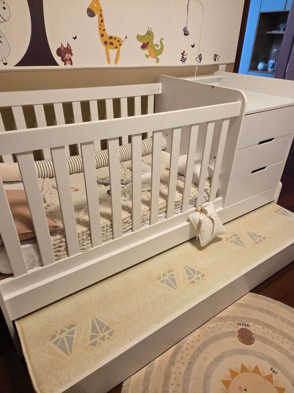 Berço multifuncional - cama + cômoda + cama auxiliar - Foto 3