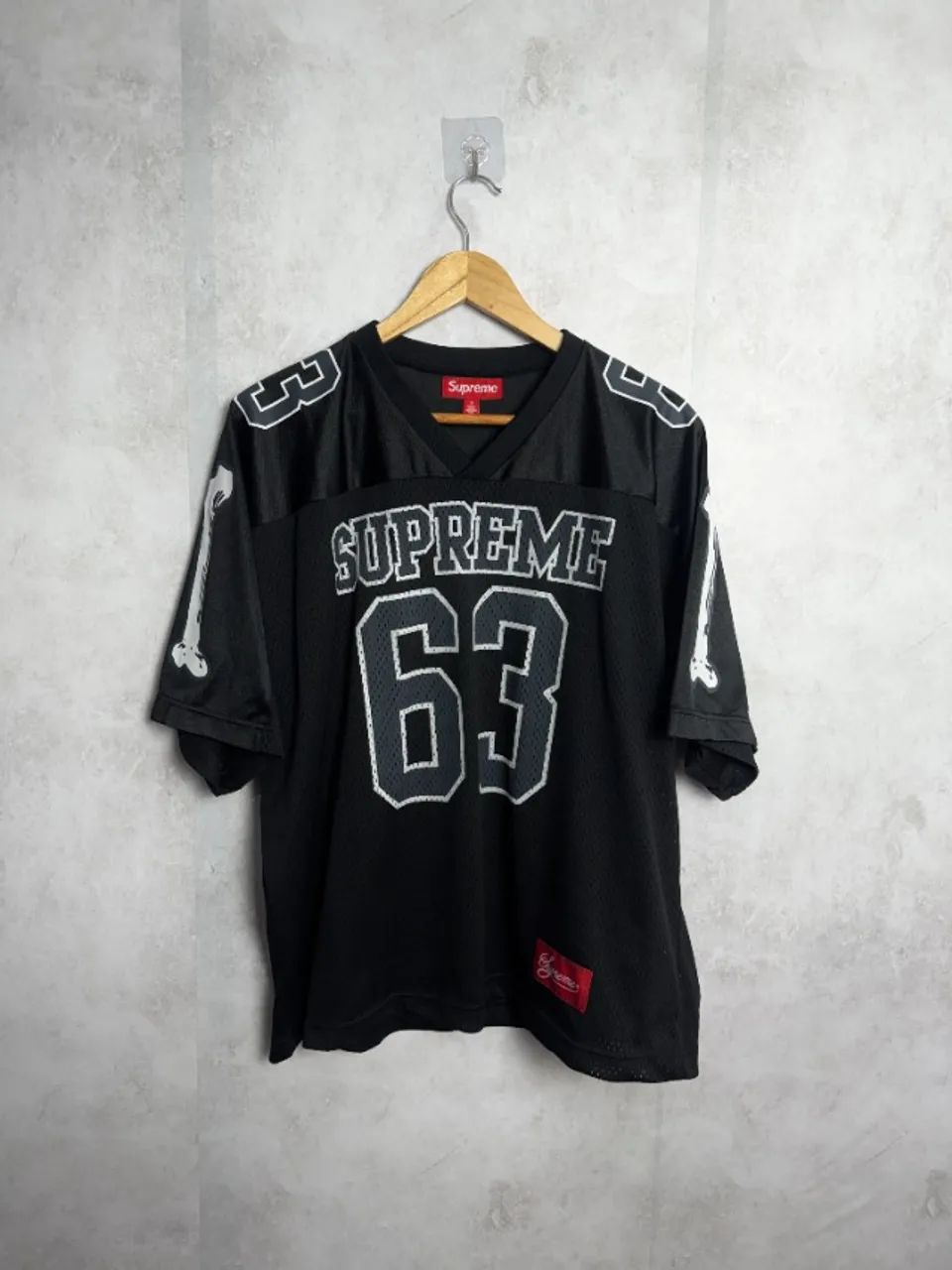 Camiseta Supreme Bones Football Jersey Black FW25-W1 - Roupas