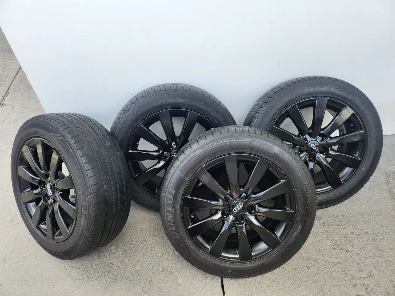 Rodas aro 16 original do audi A1 em ótimo estado valor 1.600 reais  - Foto 2