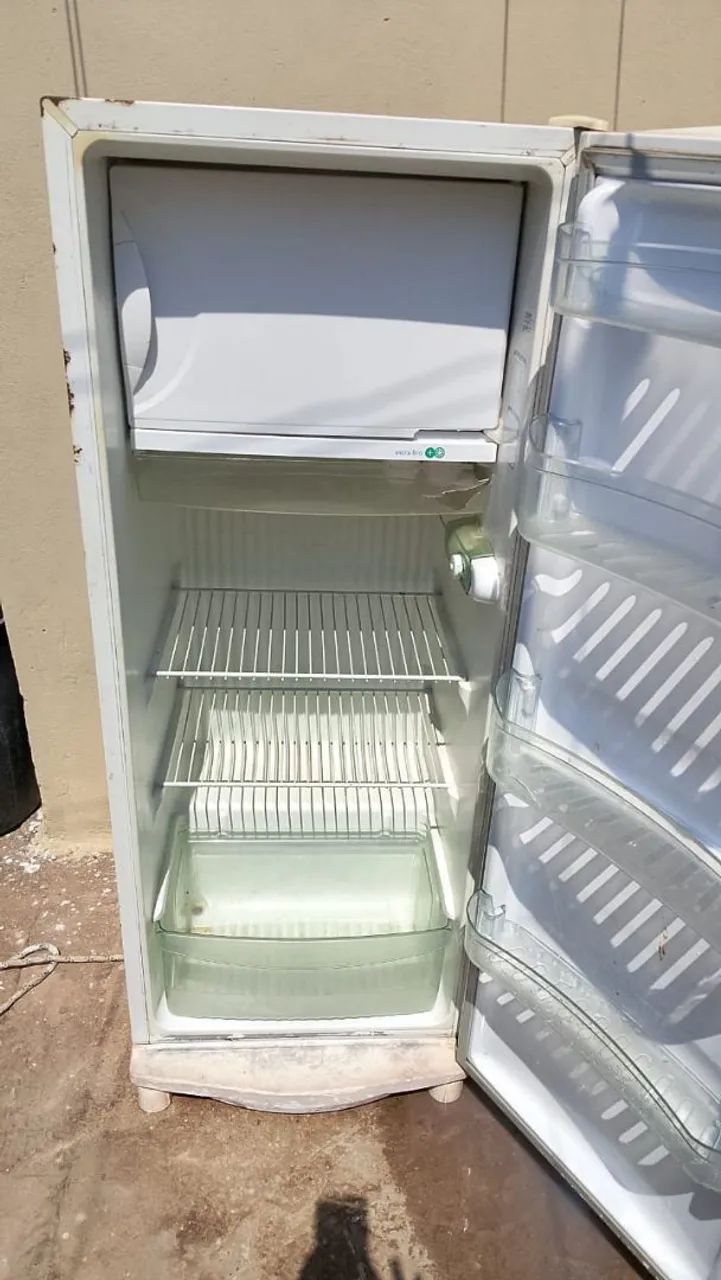 Vendo uma geladeira  - Foto 3