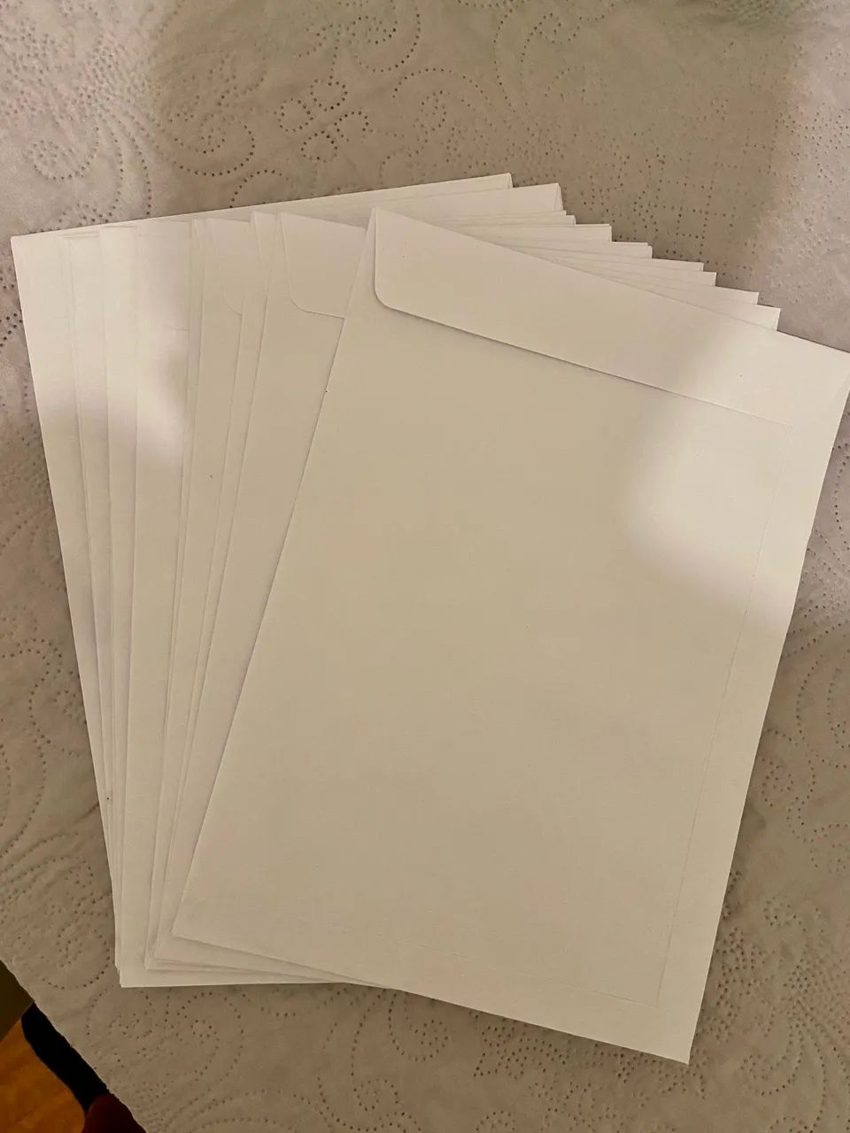 18 envelopes brancos A4 novos - Foto 4