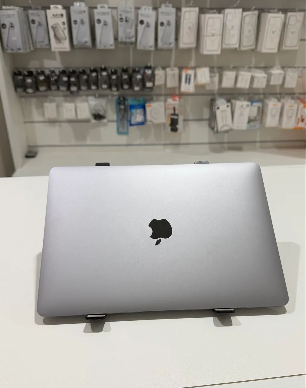 MacBook m1 2020 8/256GB