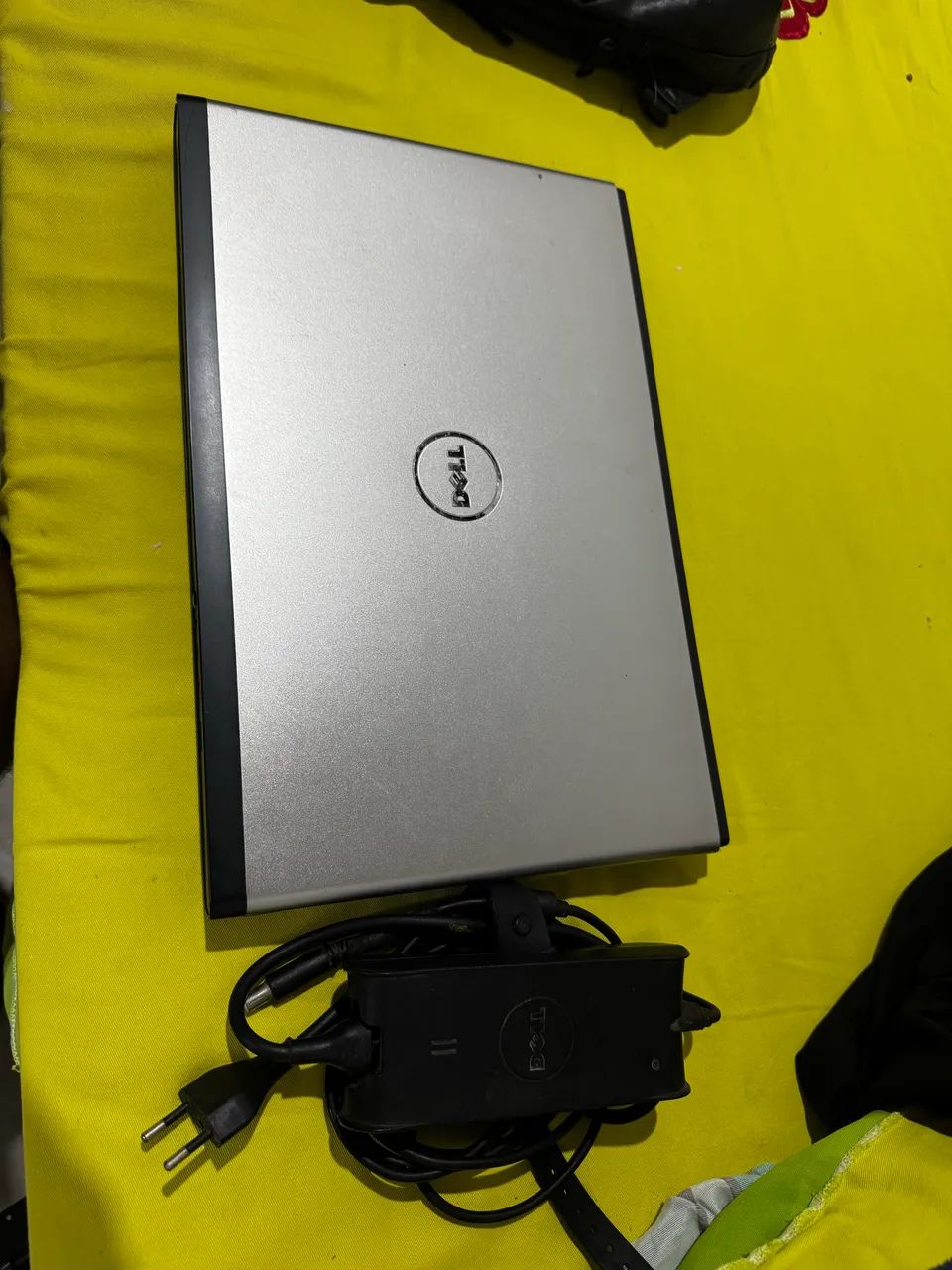 Notebok Dell vostron 3500 ssd 250 GB