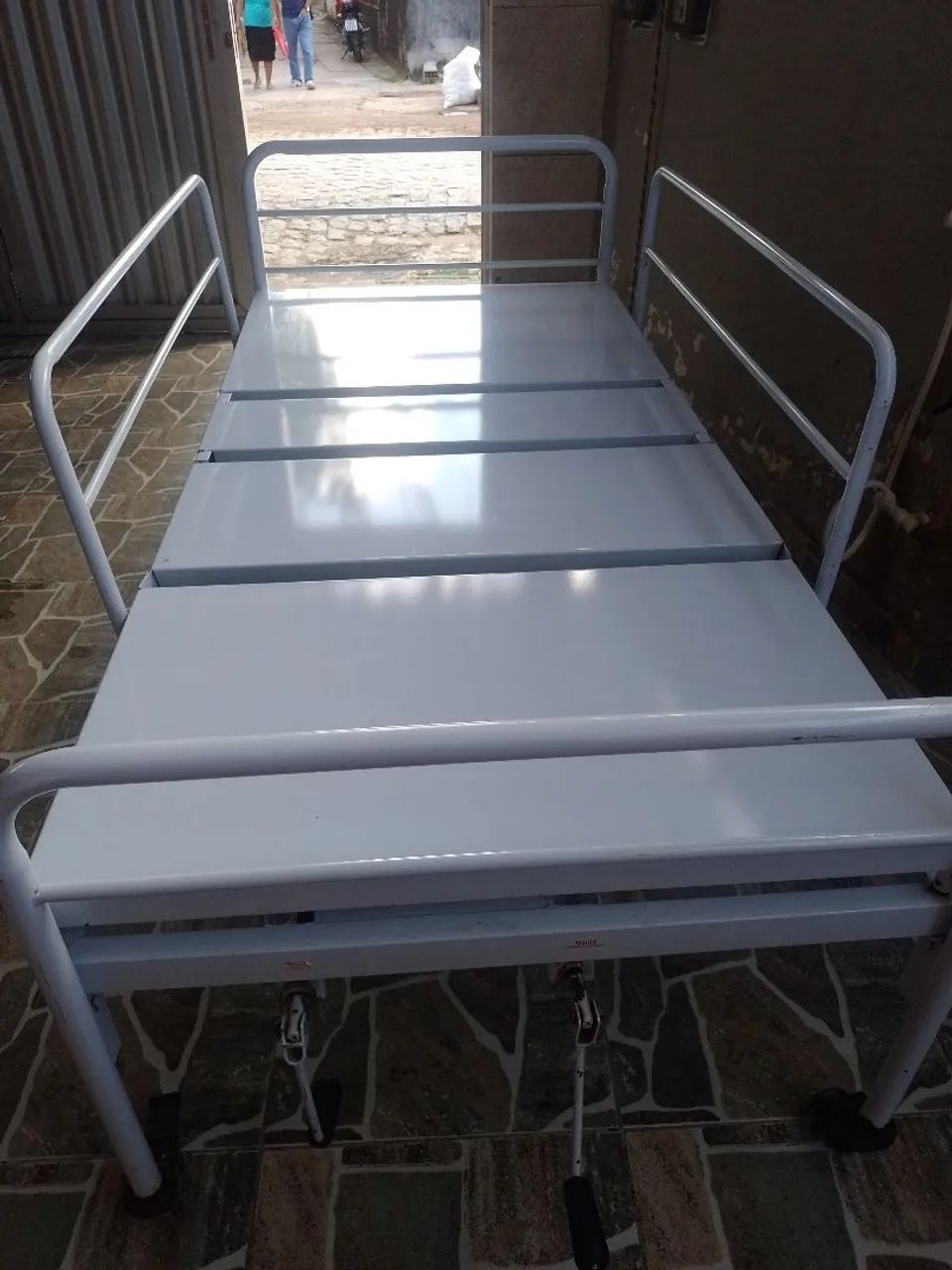 Cama hospitalar em perfeito estado - Foto 2