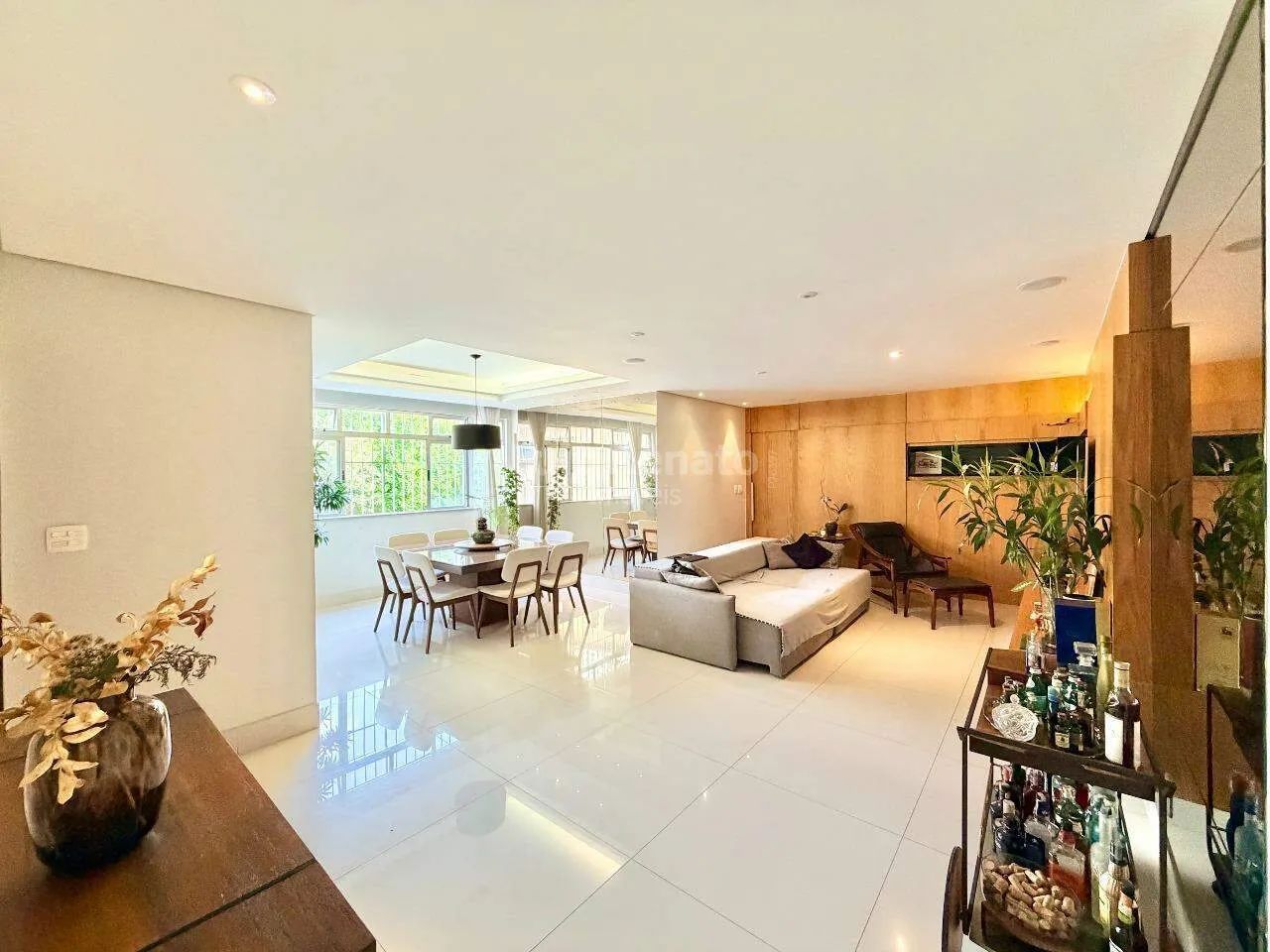 Apartamento à venda no bairro Serra