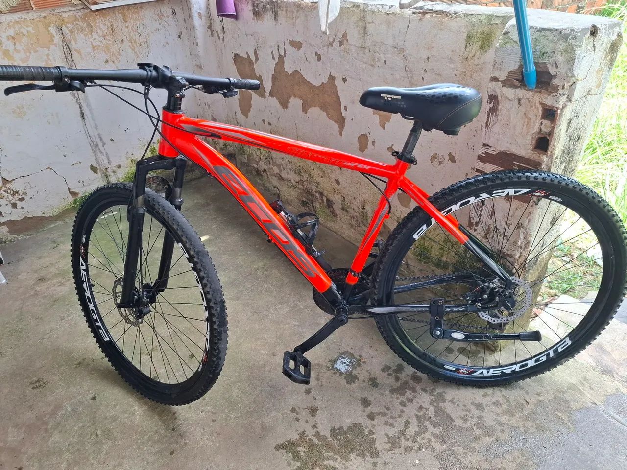 Bike aro 29 semi nova 