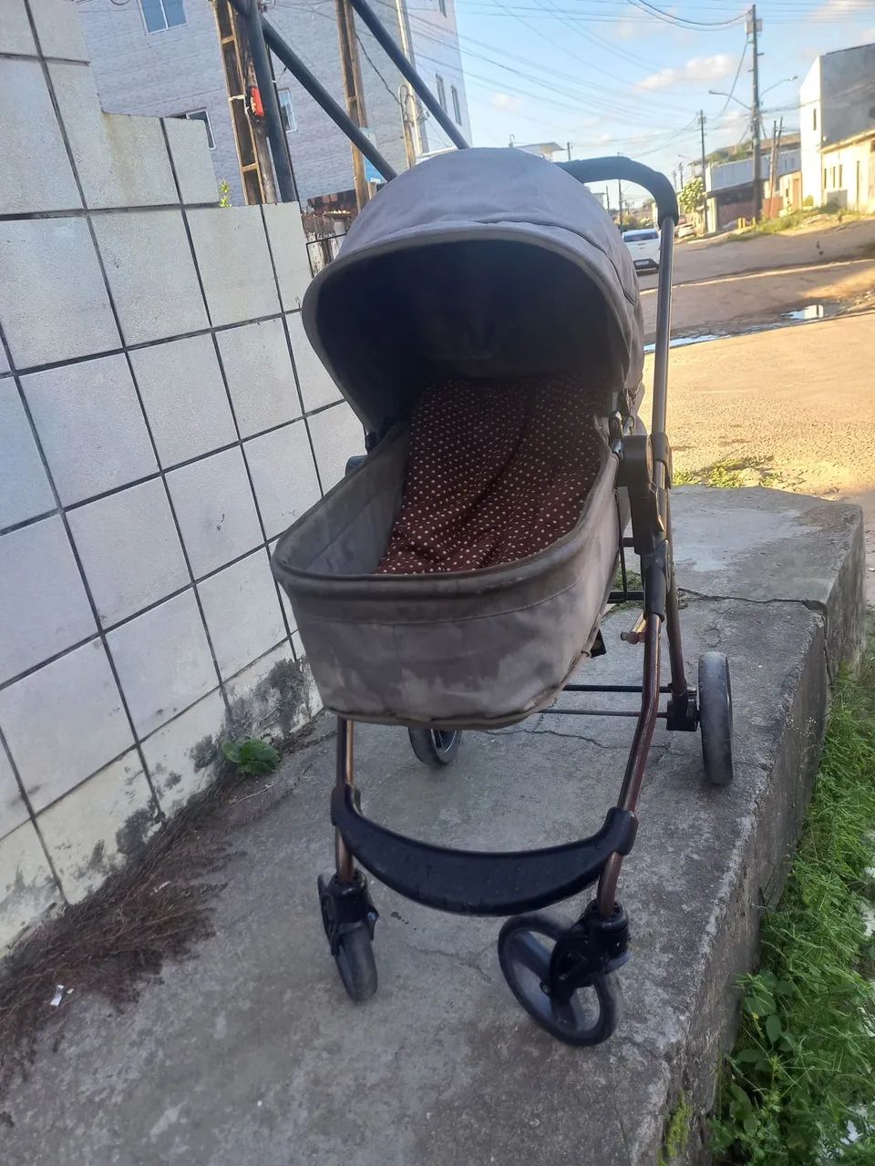 Carrinho de bebê. 