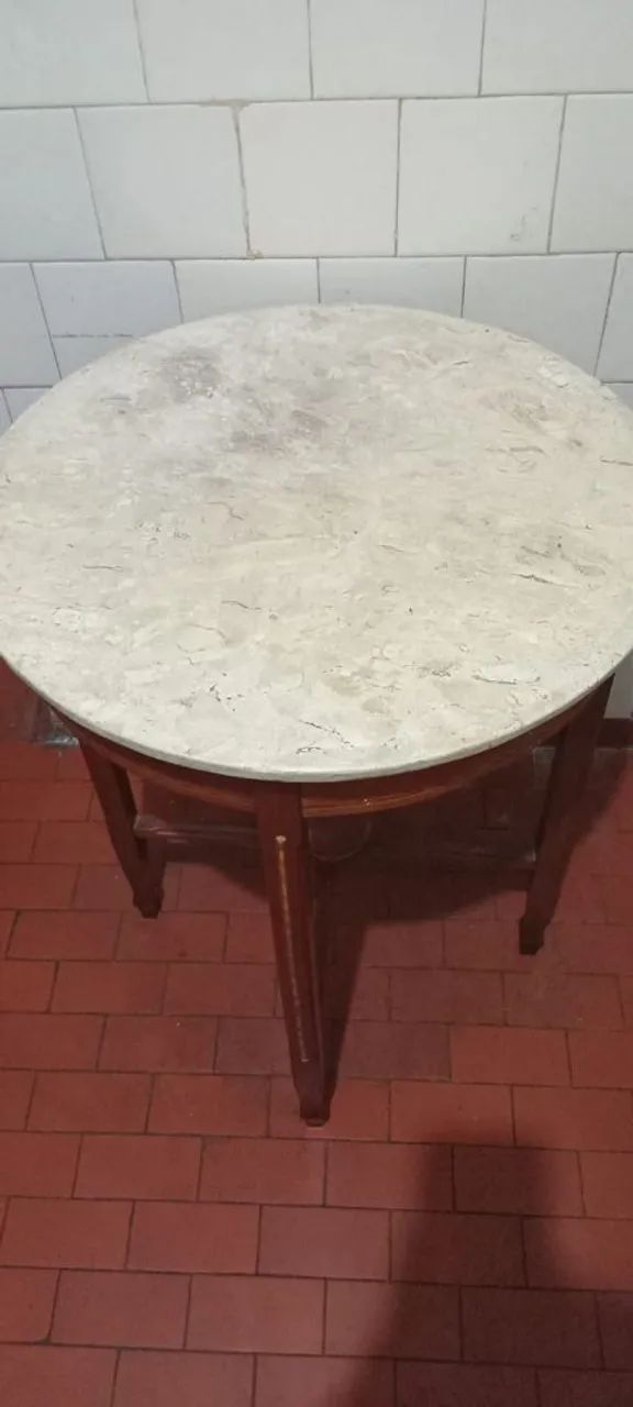 Mesa de Canto de Sala com Tampo de Mármore  - Foto 3