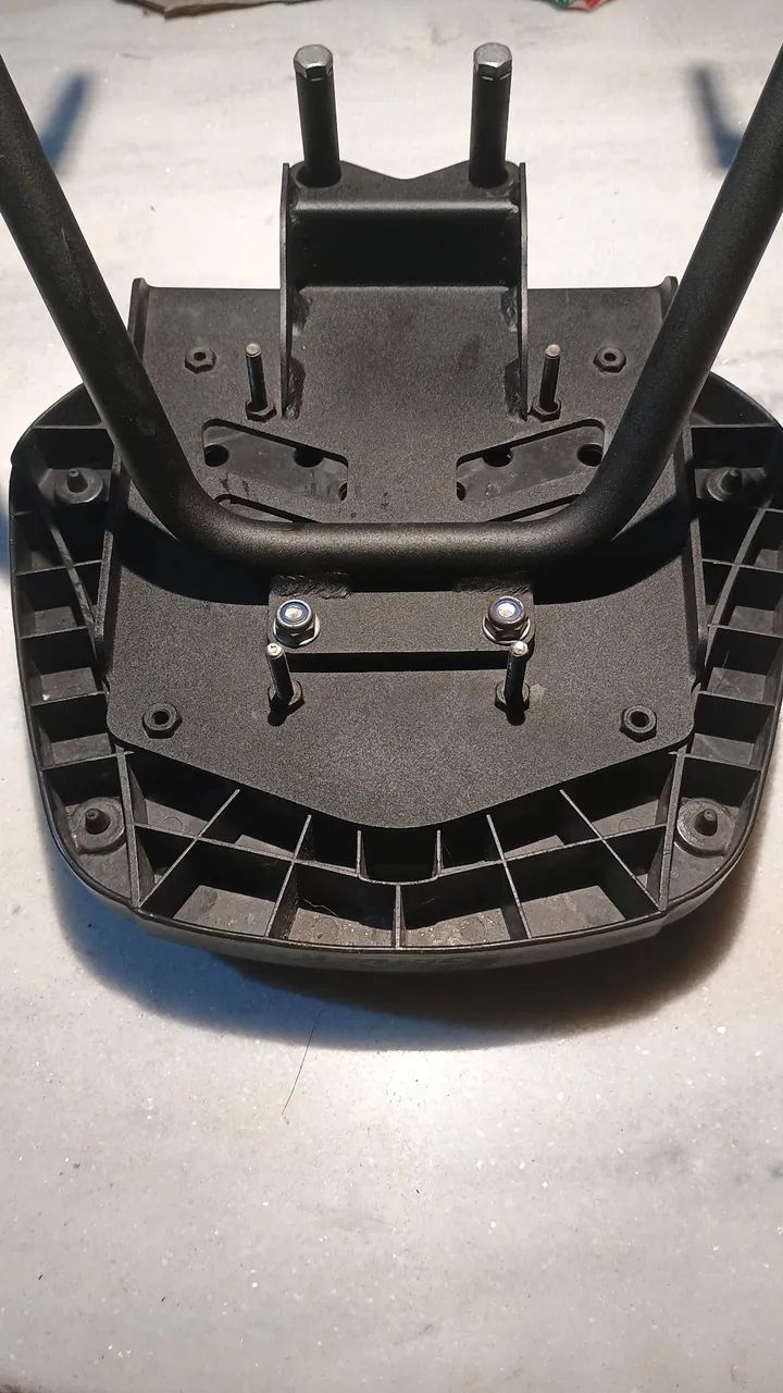 Suporte Com Base e Baú Yamaha XMax 250 - Foto 5