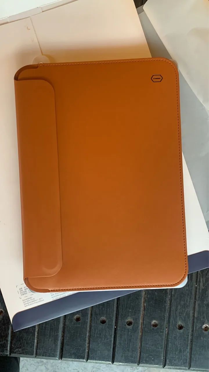 Capa Case Wiwu para Notebook de até 13.6 Polegadas - Marrom  - Foto 5