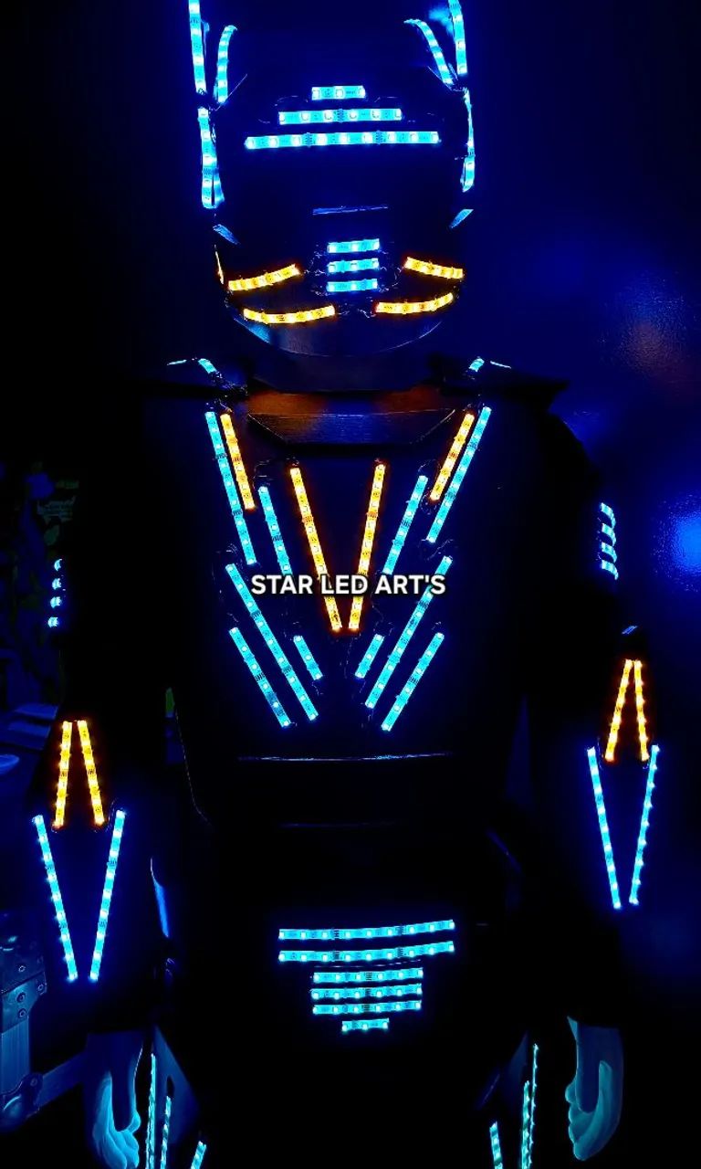 Robô de led - Tamanho humano, novo! - Foto 4