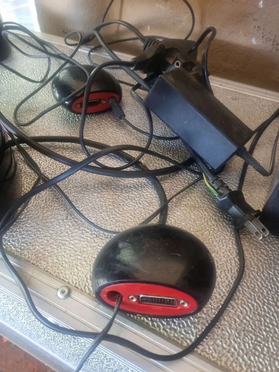 2 monitores lg retro 20 pl - Foto 3
