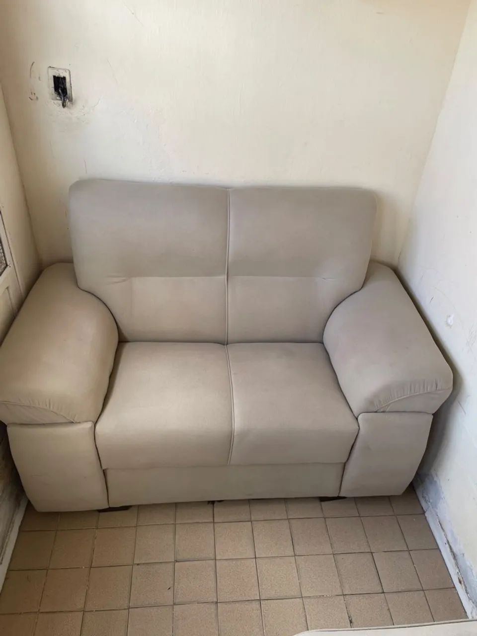 Conjunto de sofás 2 e 3 Lugares Novo - Foto 2