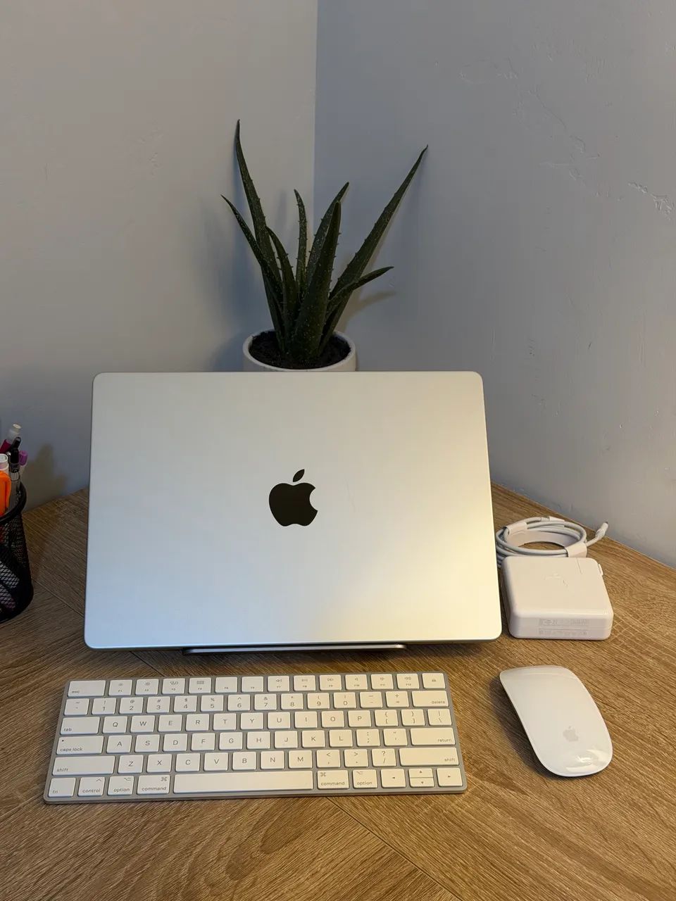MacBook Pro 14 M1 Pro / 16GB / 512GB SSD / Brinde Magic Keyboard + Magic Mouse - Foto 4