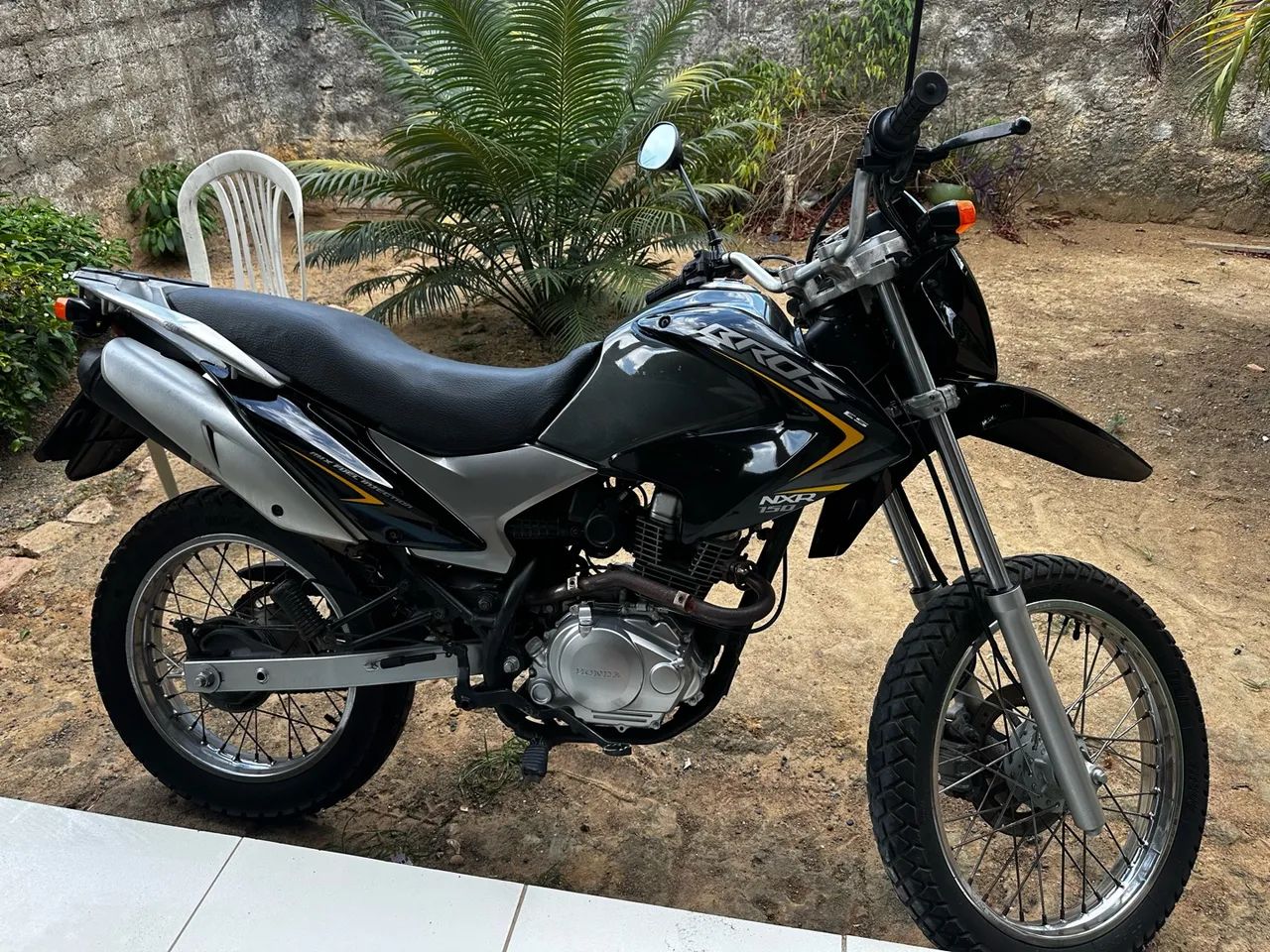 Honda Bros 150 2012 completa 
