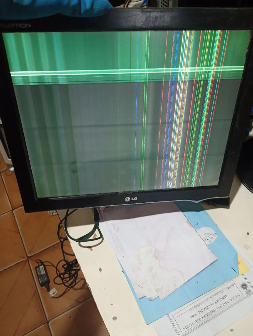 Monitores com defeito de tela  - Foto 3