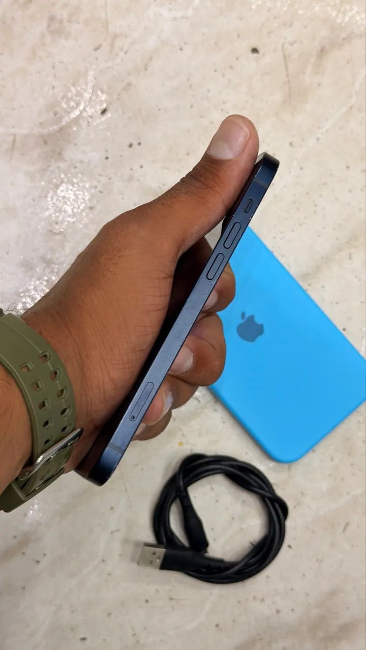 iPhone 12 azul todo original  - Foto 6