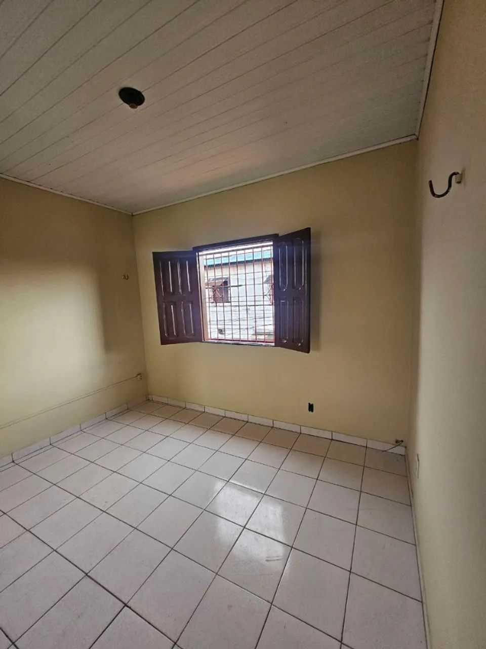 ALUGA-SE APARTAMENTO BEM LOCALIZADO  - Foto 3