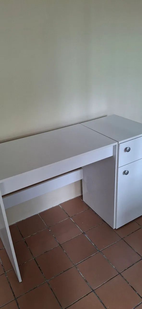 Penteadeira / escrivaninha - Foto 2