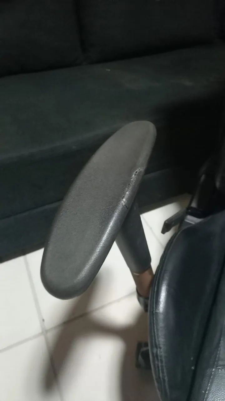Cadeira Gamer (com defeito) - Foto 3