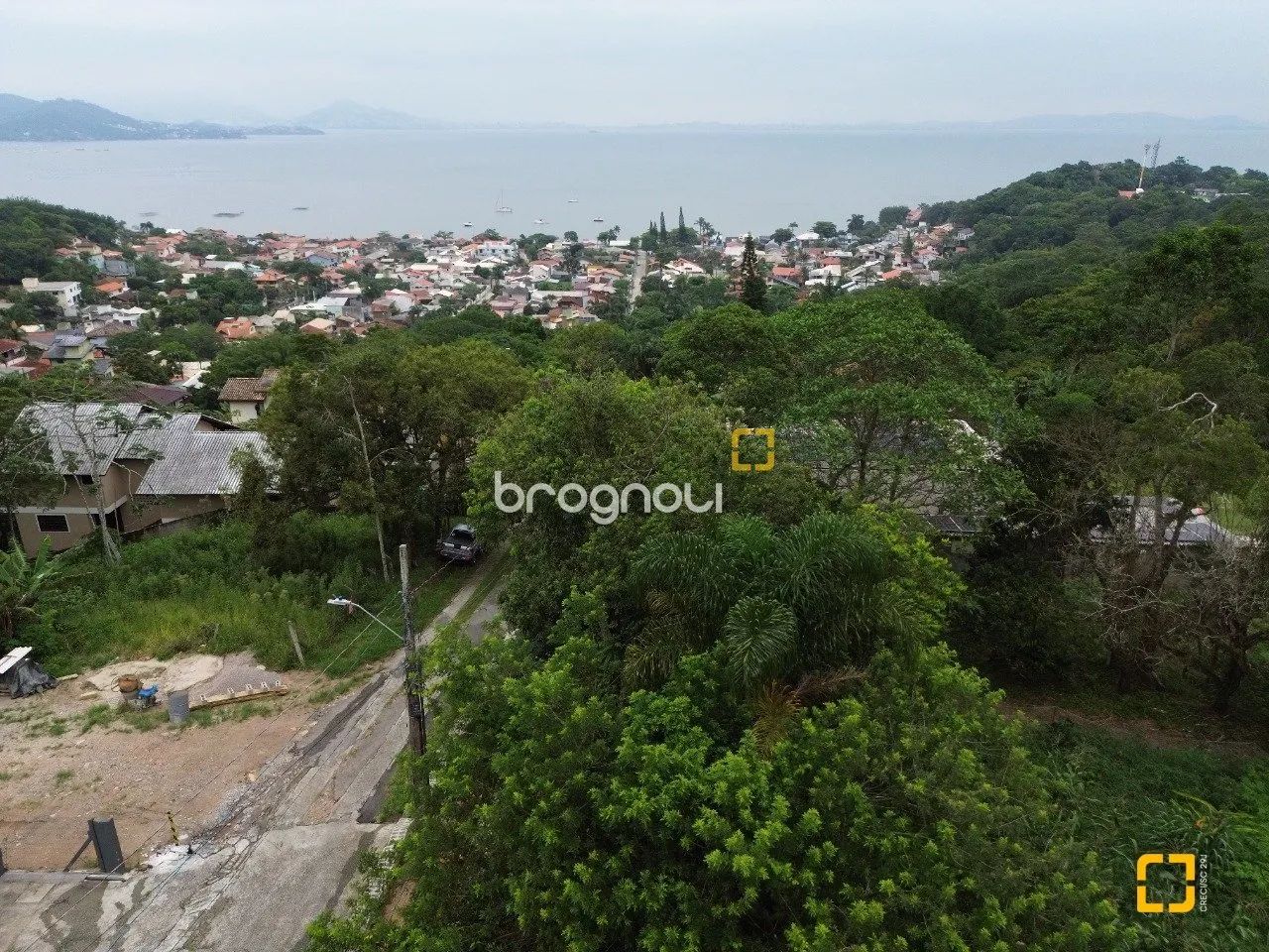Brognoli Vende - Terreno Com 14.106,35 m² Em Sambaqui - Foto 4