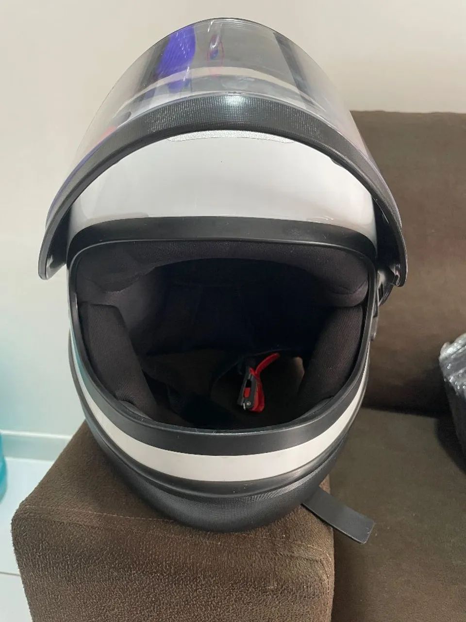 Vende-se um capacete