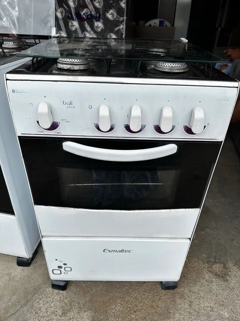FOGÃO 4 BOCAS USADO ESMALTEC FUNCIONANDO SUPER BEM 