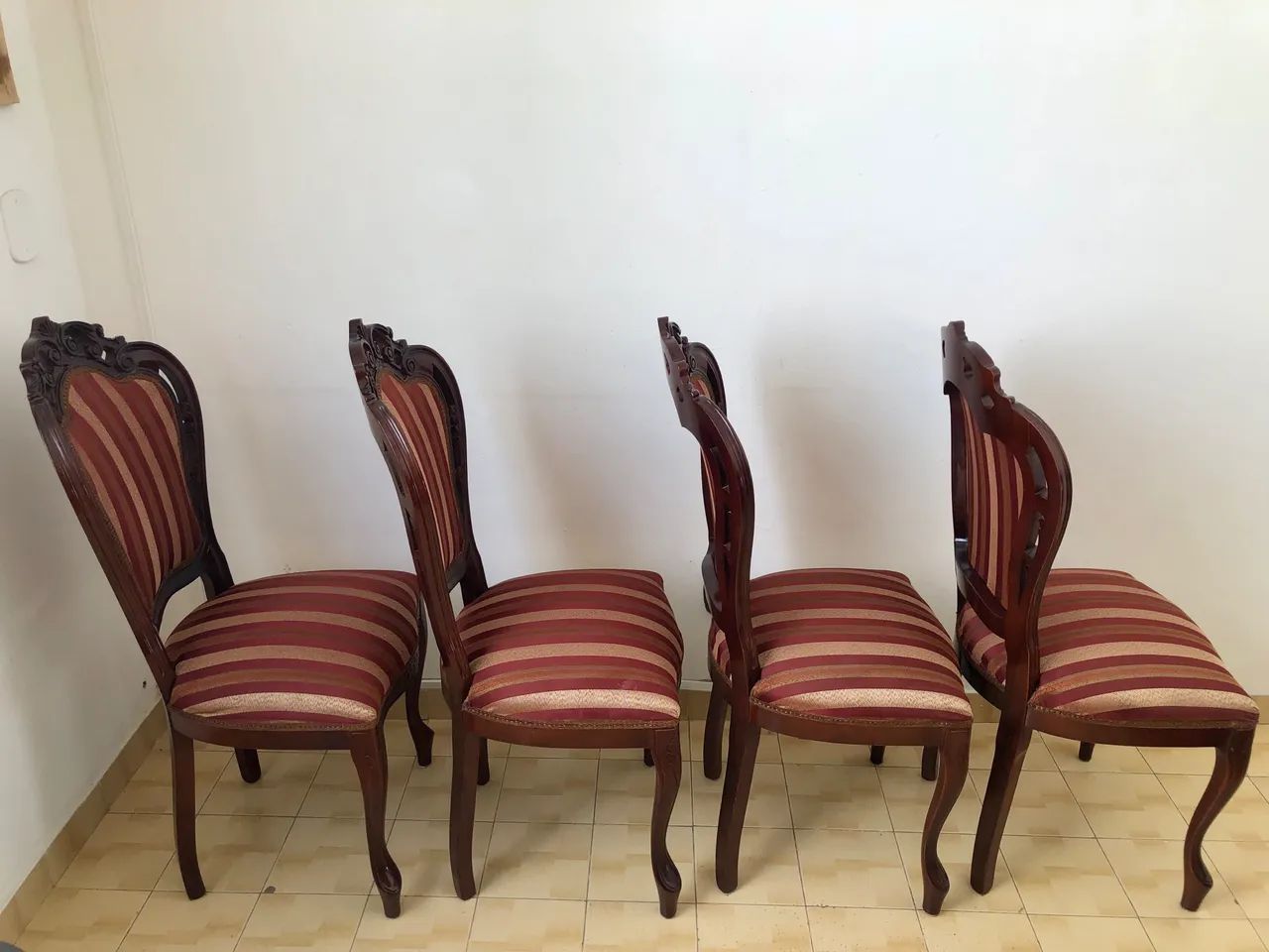 Entregamos Grátis Belíssimo Conjunto de Cadeiras Estilo Luís XV - Foto 3