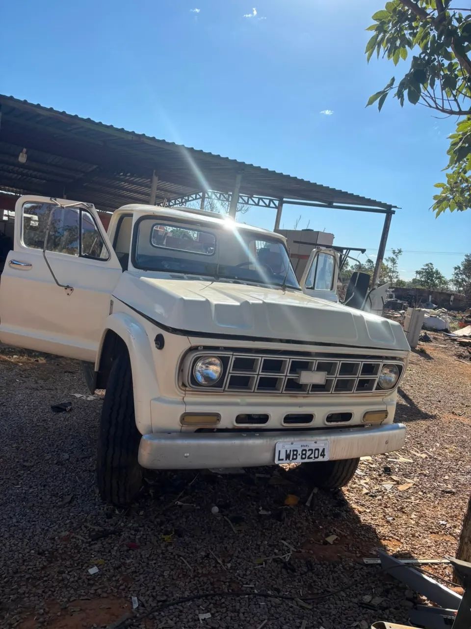 chevrolet D68 1983