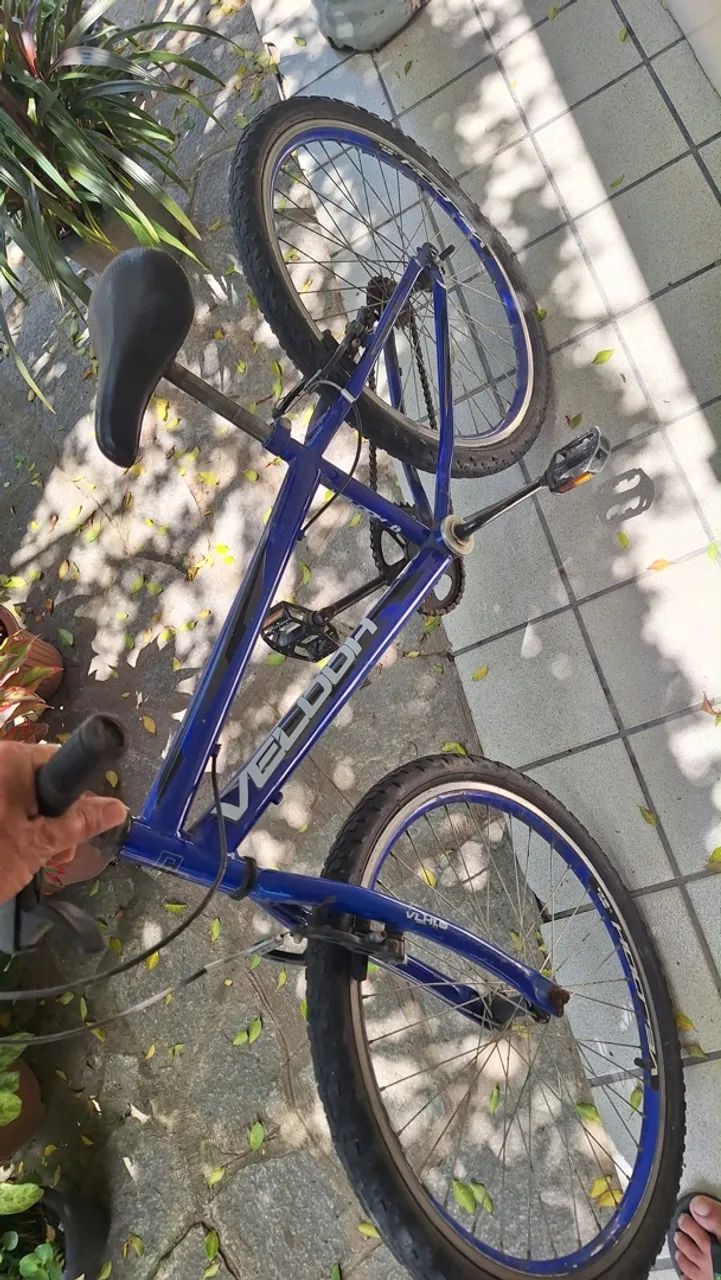 Bicicleta Aro 20 Semi nova - Foto 3
