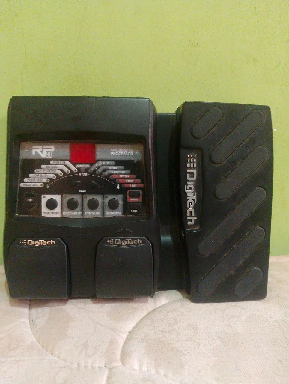 Pedaleira Digitech RP 90  - Foto 2